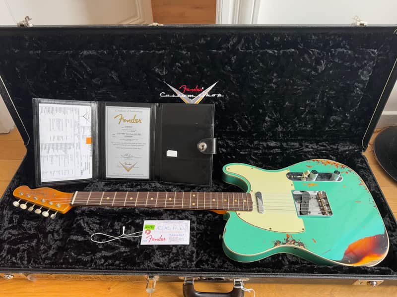 Fender Custom Shop '60 Reissue Heavy Relic Aged Seafoam Green Over 3-colour Sunburst image 1