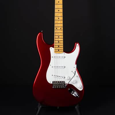 Fender Masterbuilt Dale Wilson 1957 Stratocaster 2025 - Candy Apple Red image 2