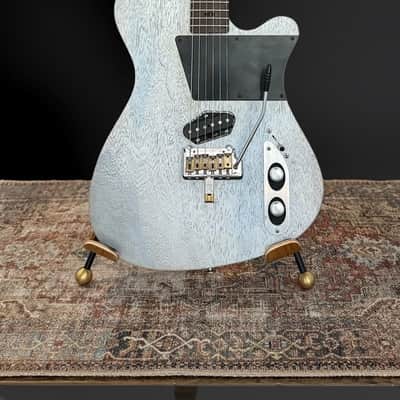 Tao Guitars T-Bucket. 2021 - Korina w/ 25.5" scale lentgh and hiddenn neck Pickup.) NEW, Authorized Dealer) image 6