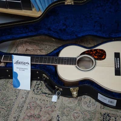 Larrivee Custom 00-40-FW Flamed Austrian Walnut with Moonwood Top image 2