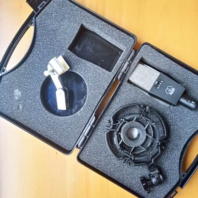 AKG C414 B ULS Large Diaphragm Multipattern Condenser Microphone 1990s - Black image 6