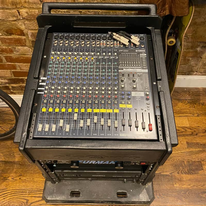 Yamaha EMX5016CF 16 Channel 500-Watt Powered Analog Mixer 2010s - Gray image 1