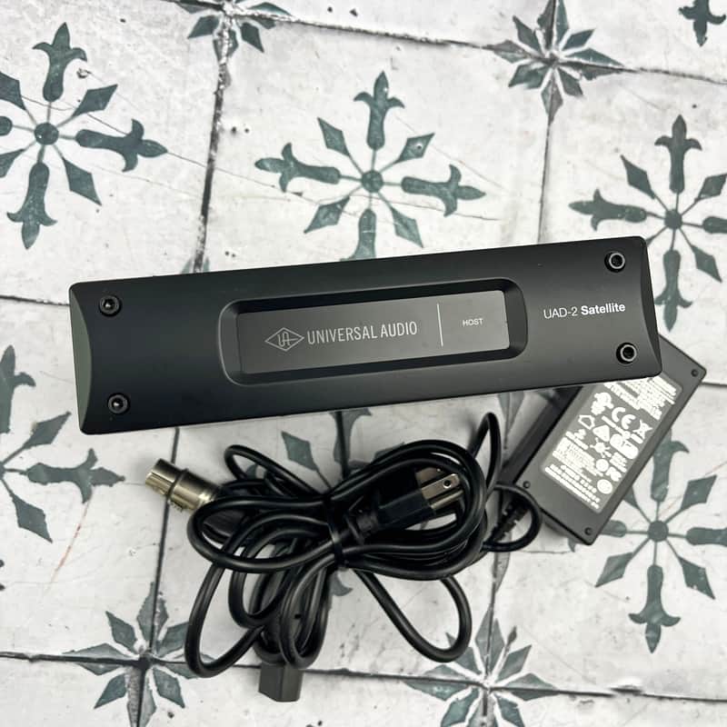 2019 – 2020 Universal Audio UAD-2 Satellite OCTO Core Thunderb…