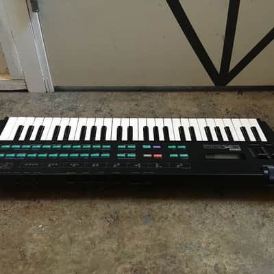 Yamaha DX100 Programmable Algorithm Synthesizer 1985 - Black image 3