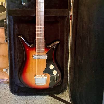 Teisco  E-110 (*a) Early 60's Cherry-Burst "tulip" style image 8