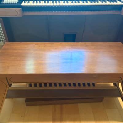 Conn 640 Theatre Organ w/ Built-in Speakers, 25-Note Pedalboard and Bench! image 8