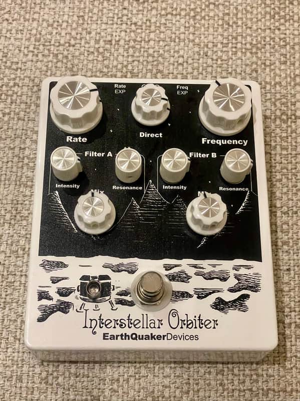 EarthQuaker Devices Interstellar Orbiter