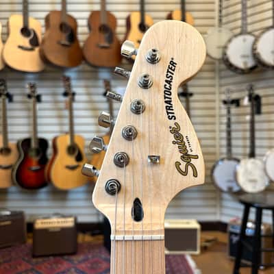 Squier Affinity Stratocaster Olympic White w/Maple Fingerboard image 7