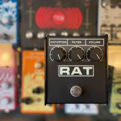 1988 Pro Co RAT (RAT2) - Version 4 Flatbox by Woodcutter w/ Green PCB, LMN308 & Original Box image 2