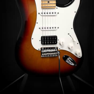 Suhr Classic S HSS with Maple Fretboard 2018 - Present - 3 Tone Burst image 9