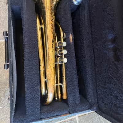 Boosey & Hawkes Marching baritone with case and mouthpiece image 2