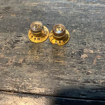 Teisco Knobs V and T 60's 70's - Gold image 1
