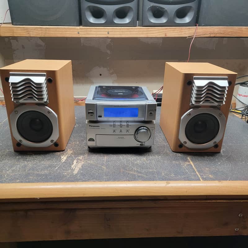 Panasonic SA-PM03 45 Watt Micro Stereo w/CD, AM/FM Early 2000s image 1