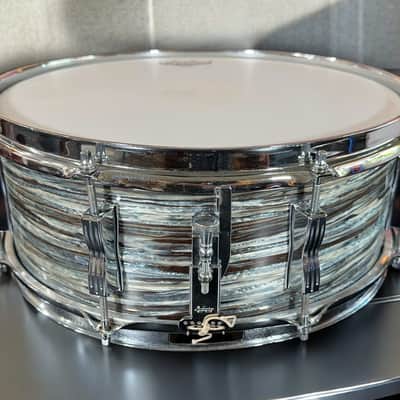 Ludwig No. 908 Jazz Festival 5x14" 8-Lug Snare Drum w/ Keystone Badge -1965- Oyster Blue Pearl image 2