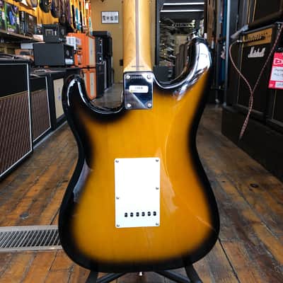 Fender JV Modified '50s Stratocaster HSS 2022 2-Color Sunburst w/Padded Gig Bag image 3