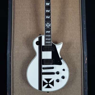 LTD Iron Cross James Hetfield Signature 2020 NOS Very Good Condition (78) image 2