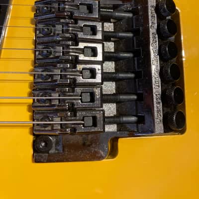 B.C. Rich Gunslinger Retro 2008 - Yellow image 7