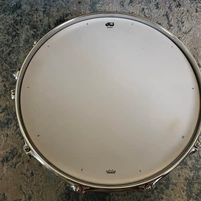 DW Collectors 6.5 x 14 Lacquer Specialty Snare Drum (Purple pearl over solid black) image 5