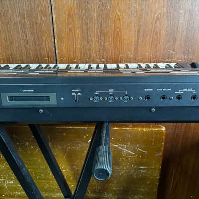 Casio CZ-3000 61-Key Digital Phase Distortion Synthesizer w/ case image 10