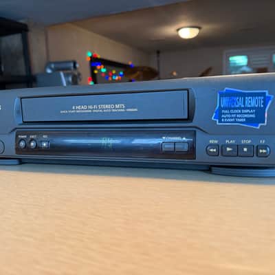 Samsung VR8608 VHS VCR 4 Head Hi-Fi Stereo Tested w/ Remote Fully Working DA image 3