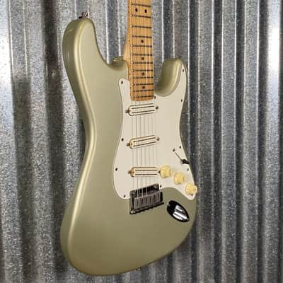 Fender Stratocaster Sage Green Guitar USA Maple Neck 1997 #4391 Used image 4