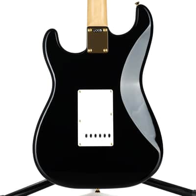 Fender Made In Japan Limited Edition Traditional II '60s Stratocaster Black w/Matching Headstock, Gold Hardware image 5