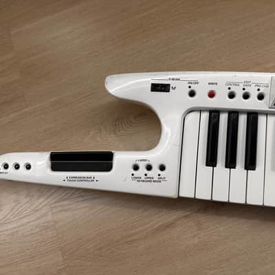 Roland AX-7 45-Key Keytar MIDI Controller 2002 - 2006 - White image 3