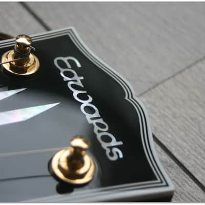 We listen offers EDWARDS  "ELP-130 CD Black P90" Japan by ESP (Broken and repaired neck!!!) image 3