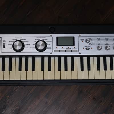 Korg MicroKORG XL 37-Key Synthesizer/Vocoder 2010s - Black image 2