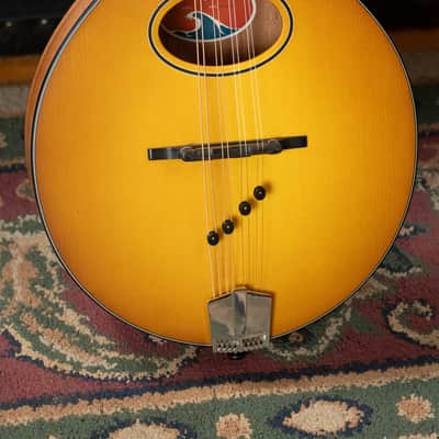 Eastman PCH-M104-GB Solid Spruce/Laminated Mahogany Goldburst Flattop A-Style Mandolin #0051 image 2