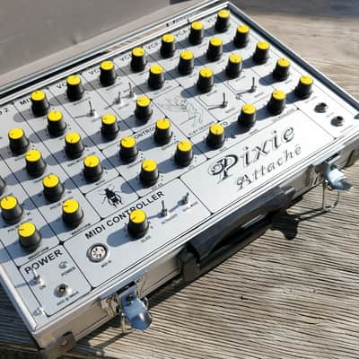 ELBY Pixie Attache EDP WASP clone with distortion + extra waveforms Portable synth image 1