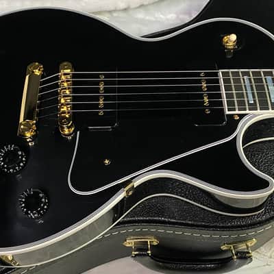 NEW! Gibson Les Paul Custom - Dealer Select - P90 Pick-Ups - VOS Ebony Finish - Custom Shop M2M - Authorized Dealer - Only 9.1 lbs - G07099 image 3