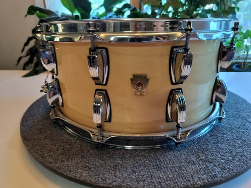 Ludwig LLS364-0N Legacy 6.5X14 Natural 3 Ply Maple, Maple Reinforcement Rings 10 Lug 2013 - Natural Maple image 1