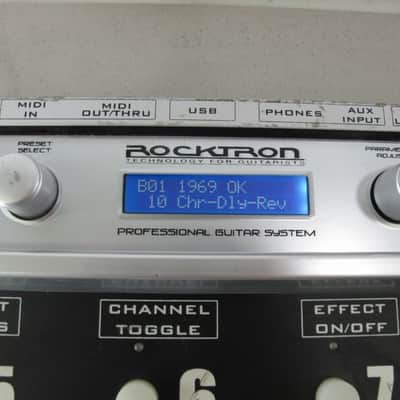 Rocktron Utopia G300 Electric Guitar Multi Digital Effects Pedal Board image 3