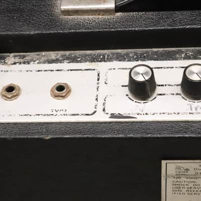 Ampeg GT-10 Solid State Guitar Amplifier Vintage 1970s image 7