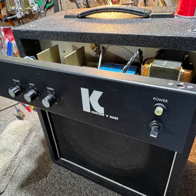 Vintage Kustom V amp bass combo image 11