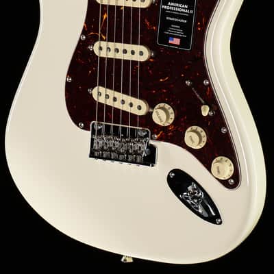 Fender American Professional II Stratocaster Maple Fingerboard Olympic White (851) image 1