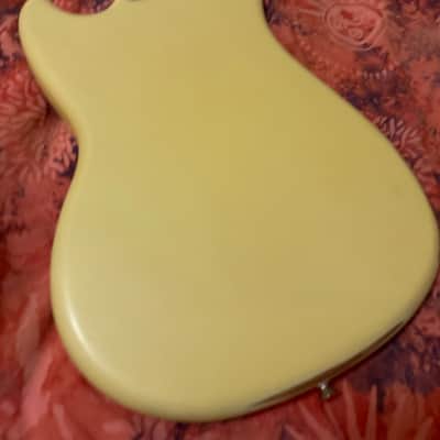 Fender Player II Mustang Bass PJ 2024 - Present - Hialeah Yellow image 7