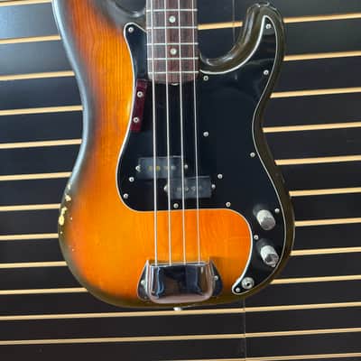 Fender Precision Bass with Rosewood Fretboard 1979-1980 Sunburst image 2
