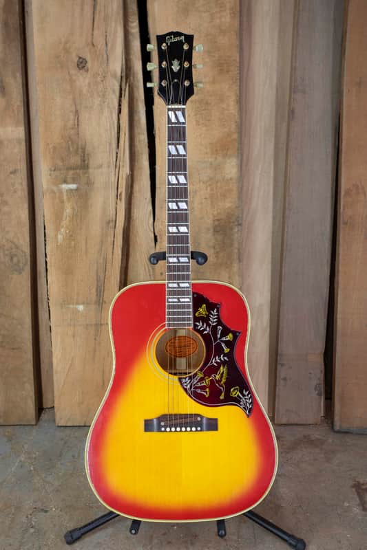 1967 Gibson Hummingbird - Cherry Sunburst