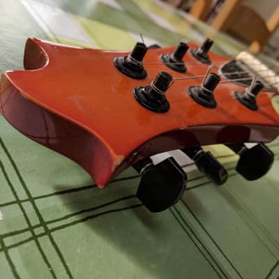 Yamaha YSG -- 1988 -- Honeyburst / Red image 6