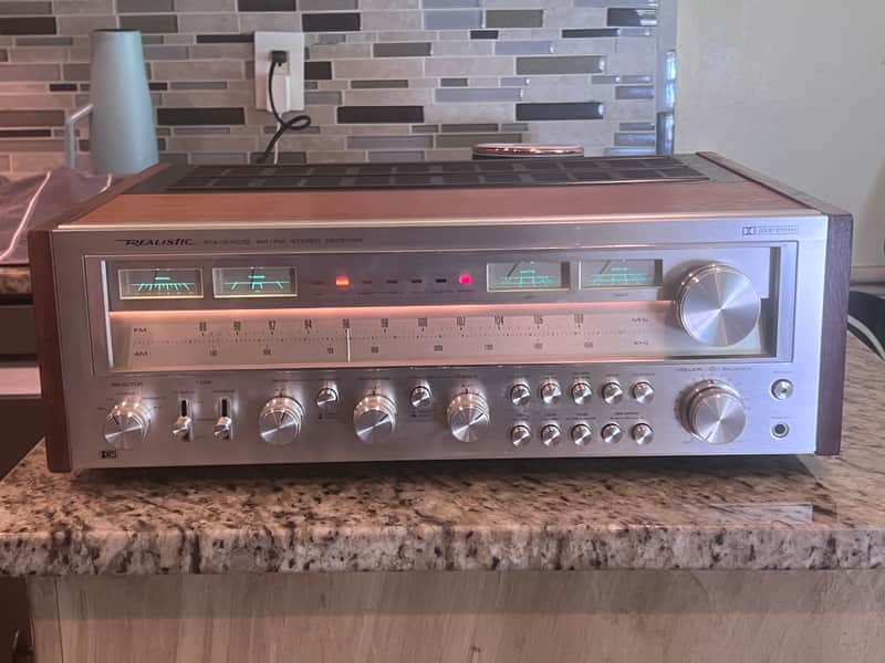 Realistic STA-2100D (120WPC) AM/FM Stereo Receiver - Serviced - Outstanding
