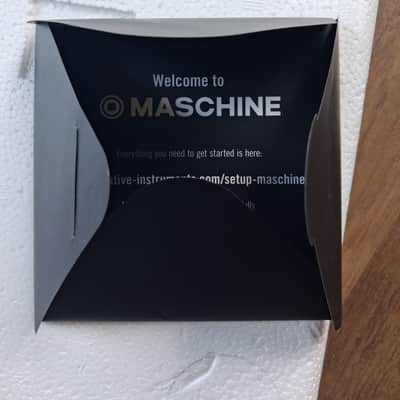 Native Instruments Maschine MKIII 2010s - Black image 2