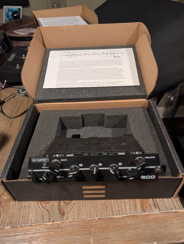 Synergy 800 preamp module with original box and docs image 1