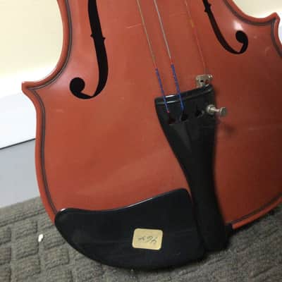 Maccaferri Plastic violin  1990s Plastic image 2