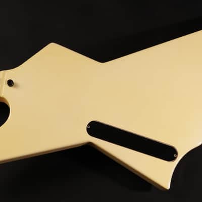 Gibson Explorer XPL 1985 - Ivory + Case image 9