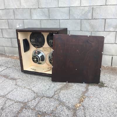 Jessup 4x12 Dark Brown loaded with 2x Sunn Transducers and Celestion Marshall g12's imagen 3