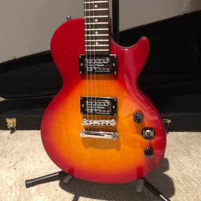 Epiphone Les Paul Special II Model Electric Guitar & Hard Case (Cherry Sunburst) image 3