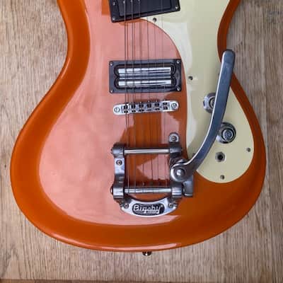 Danelectro The '64 with Bigsby 2010s - Orange Metallic image 2