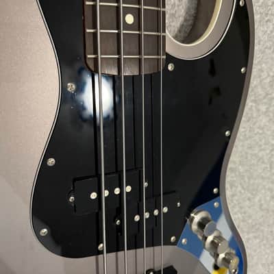 Fender MIJ FSR Aerodyne Jazz Bass 2014 - Dolphin Grey image 7